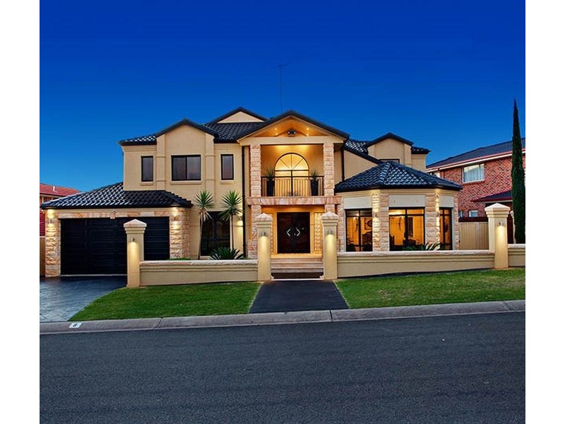 8 Neptune Crescent, Green Valley NSW 2168