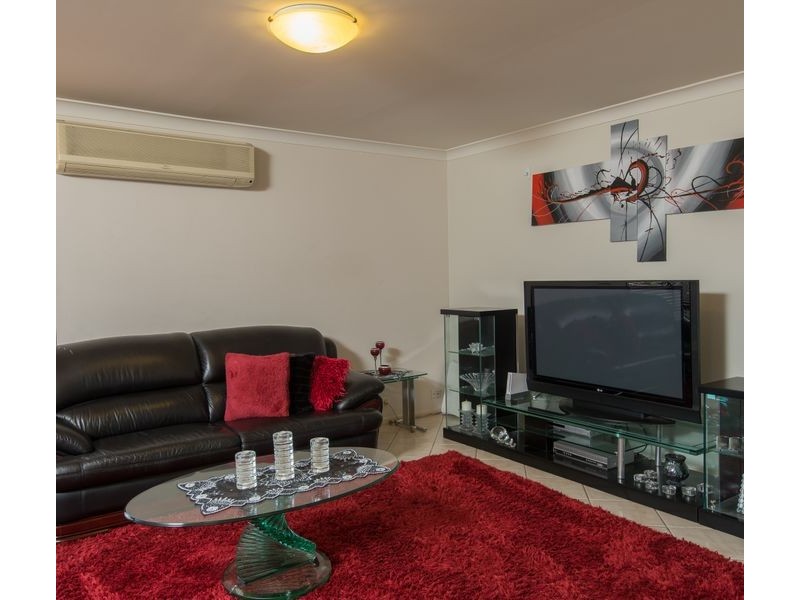 West Hoxton NSW 2171