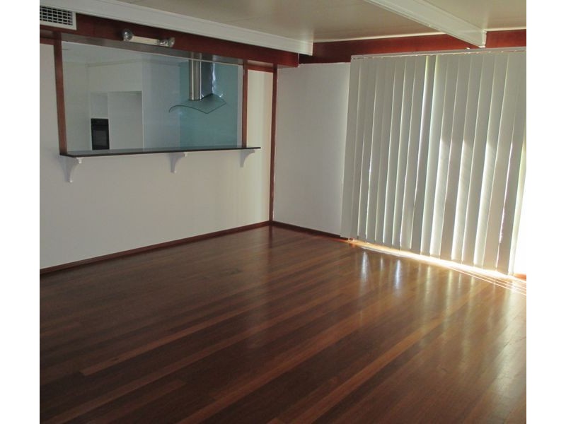 4 Colong Street, Hoxton Park NSW 2171