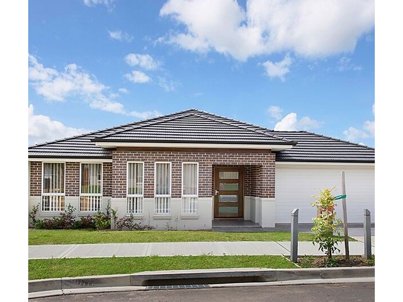 11 Atlee Street, Oran Park NSW 2570