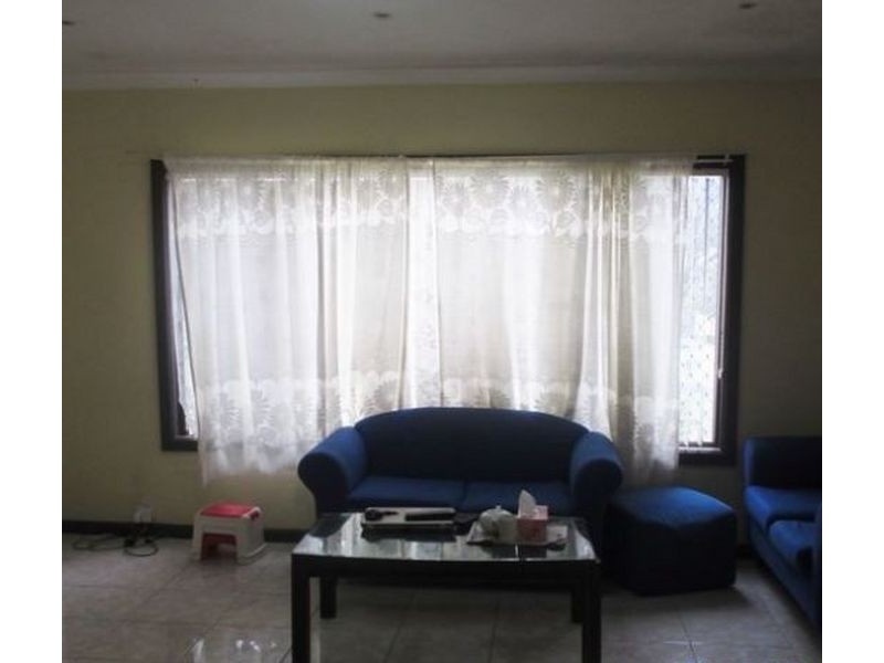 18 Charlotte Cres, Canley Vale NSW 2166