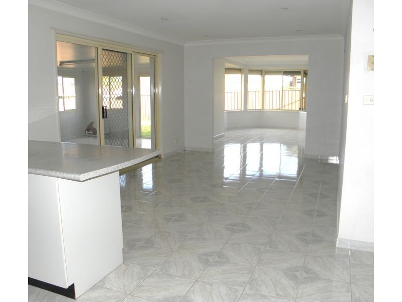 Hoxton Park NSW 2171