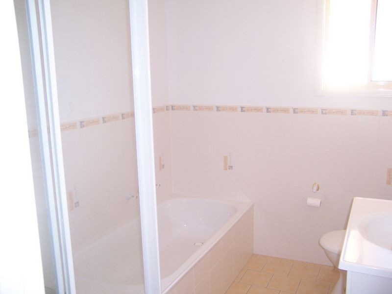 West Hoxton NSW 2171