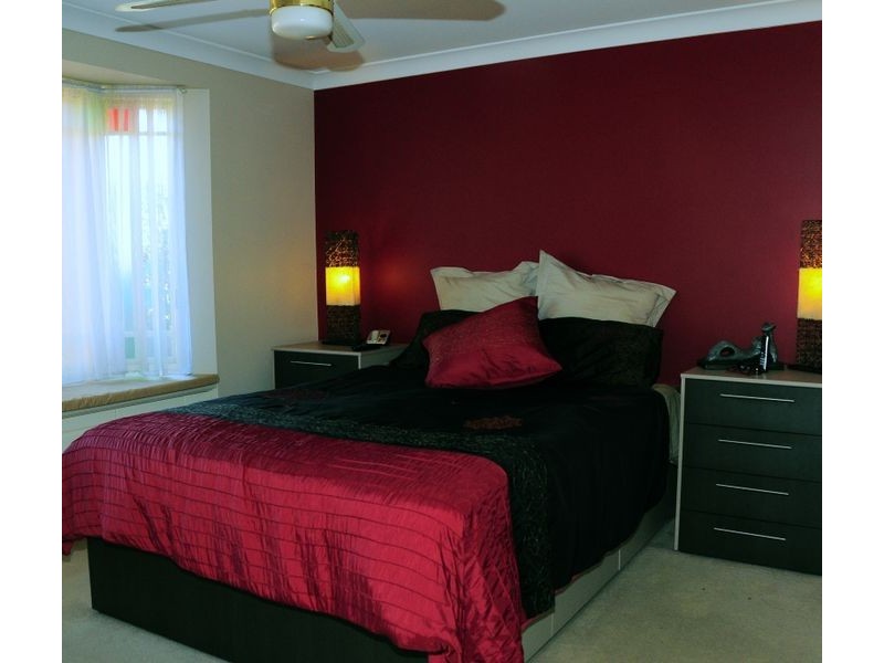 10 Kangaroo Close, Green Valley NSW 2168