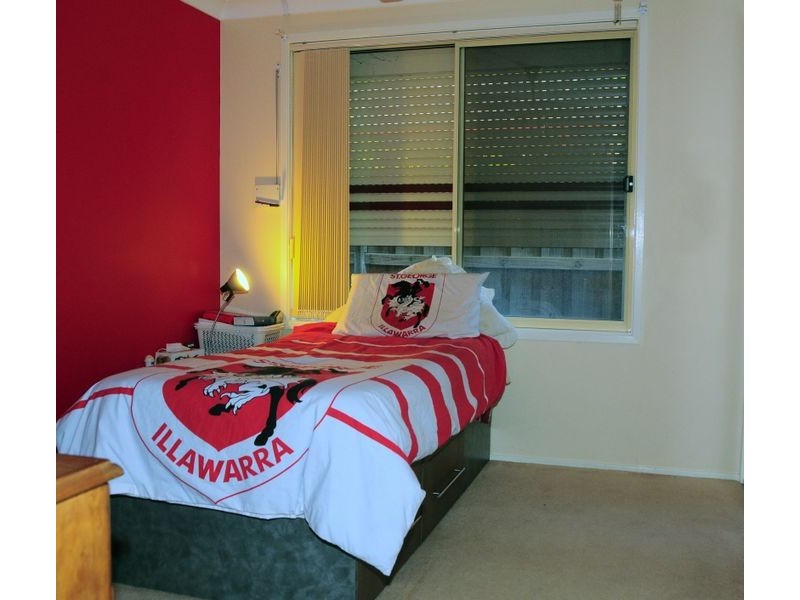 10 Kangaroo Close, Green Valley NSW 2168