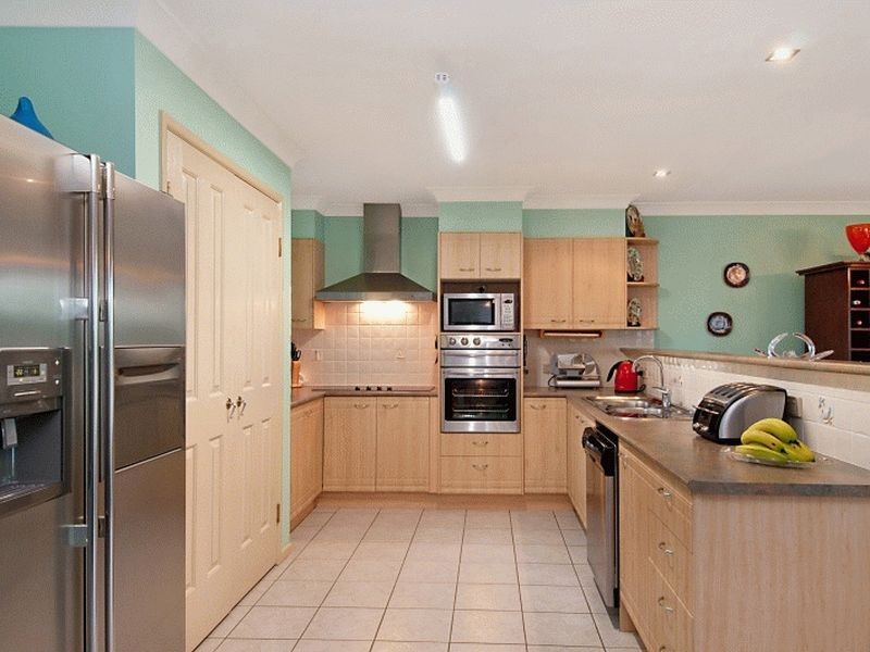 20 Catamaran Court, Banksia Beach QLD 4507