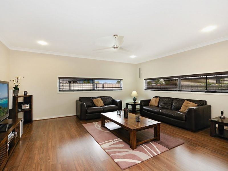 6 Teal Blvde, Banksia Beach QLD 4507