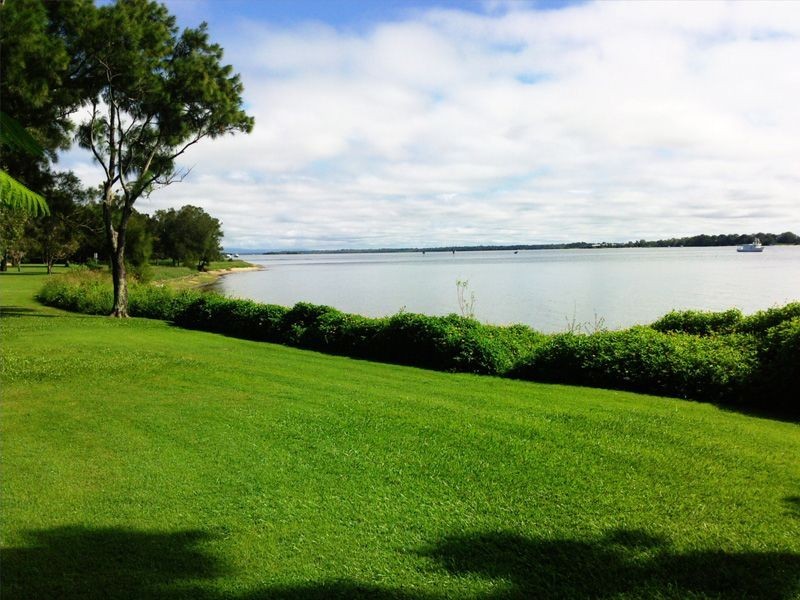 Sandstone Point QLD 4511