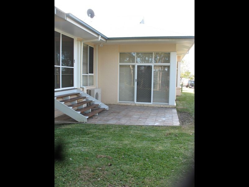 Sandstone Point QLD 4511