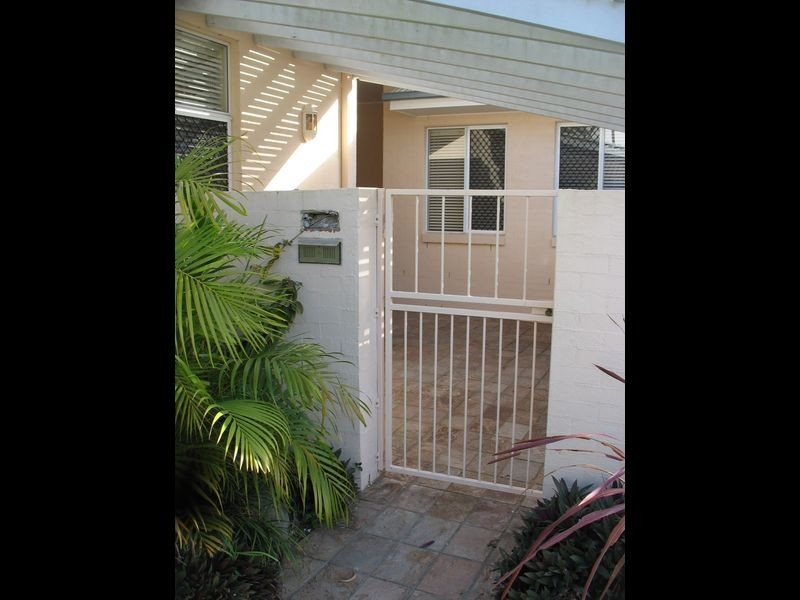 Sandstone Point QLD 4511