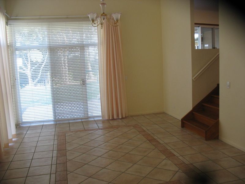 Sandstone Point QLD 4511