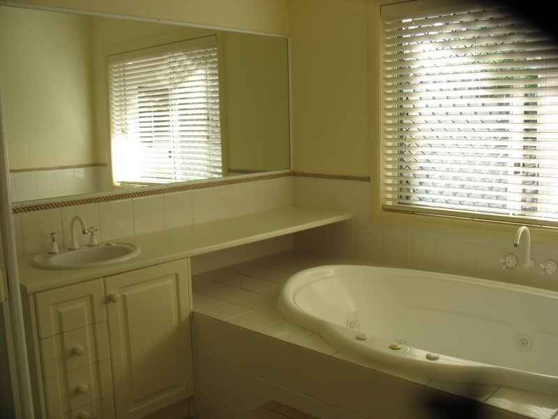 Sandstone Point QLD 4511