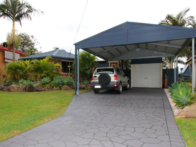 26 Dianthus Avenue, Banksia Beach QLD 4507