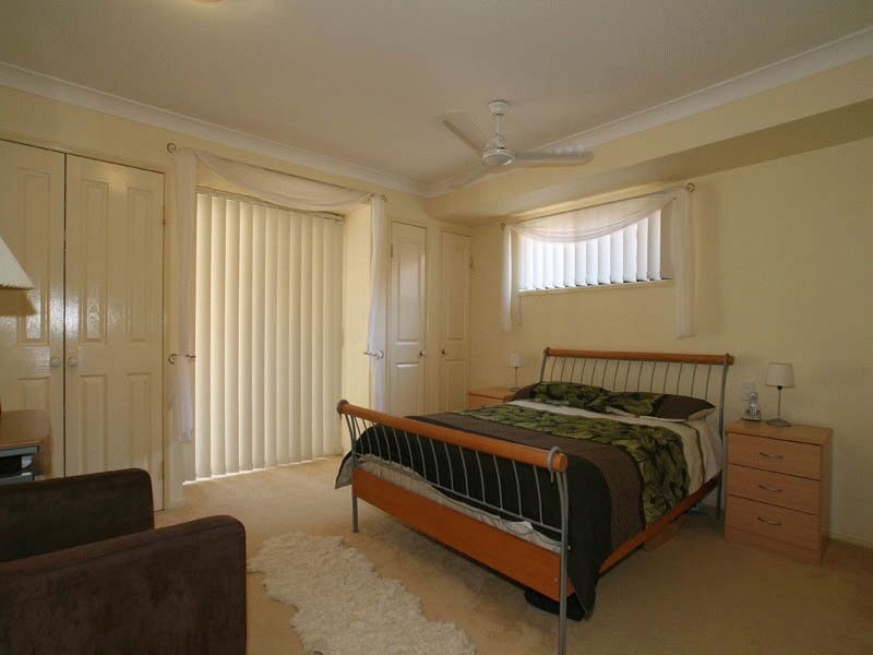 7 Coogee Place, Sandstone Point QLD 4511