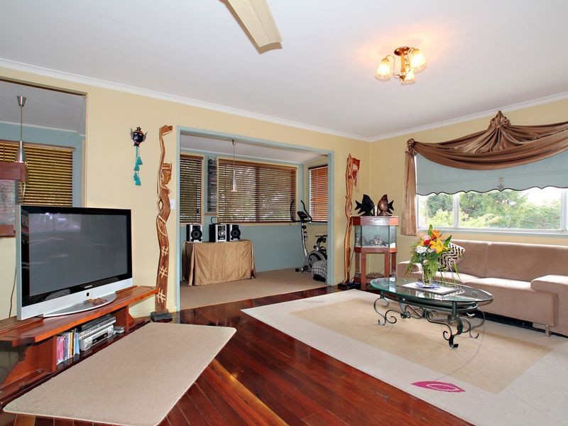 5 Cormorant Street, Bongaree QLD 4507