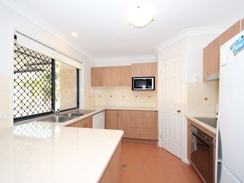 Sandstone Point QLD 4511