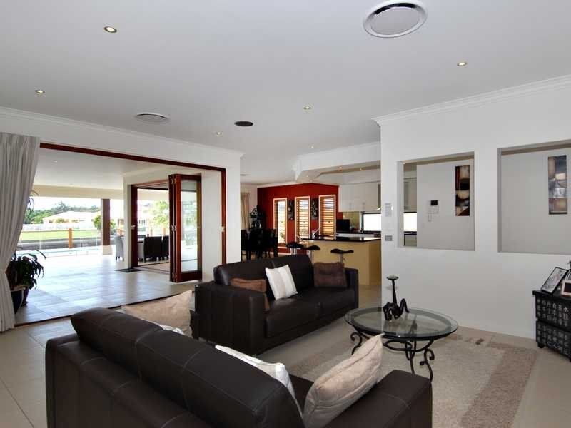 20 Raptor Parade, Banksia Beach QLD 4507