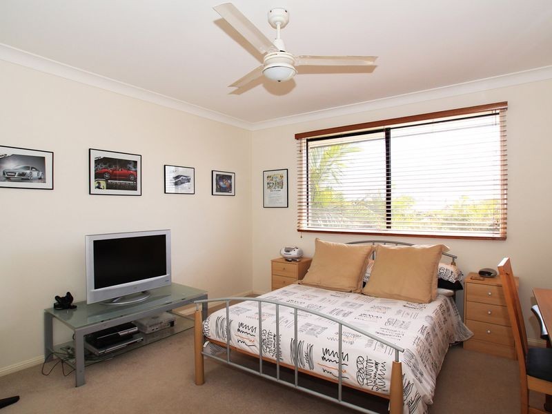 13 Banks Street, Banksia Beach QLD 4507