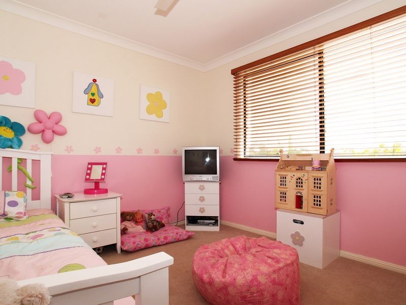 13 Banks Street, Banksia Beach QLD 4507