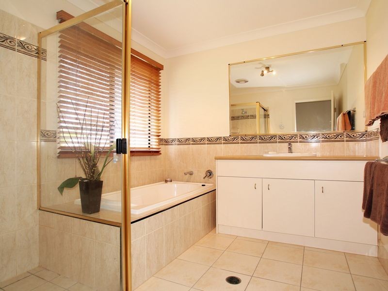 13 Banks Street, Banksia Beach QLD 4507