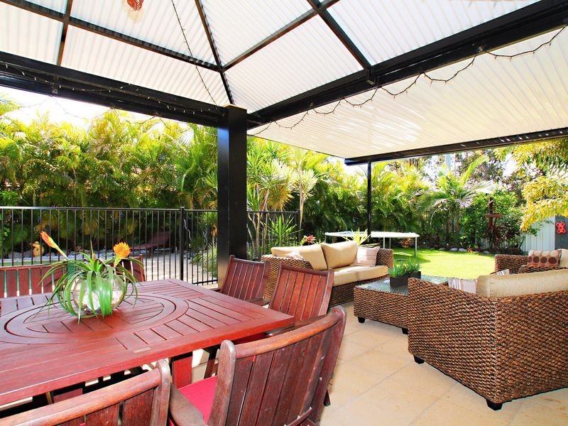 13 Banks Street, Banksia Beach QLD 4507