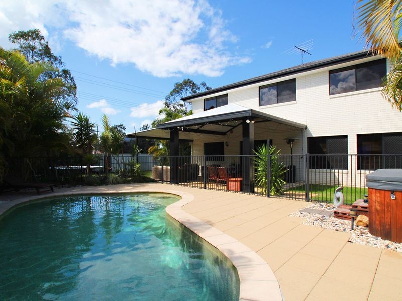 13 Banks Street, Banksia Beach QLD 4507