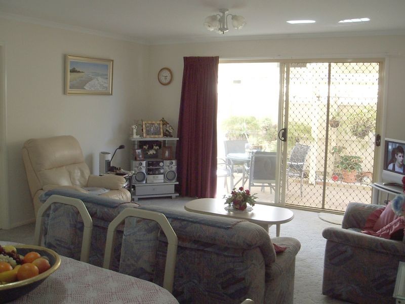 24/7 Coolgarra Avenue, Bongaree QLD 4507