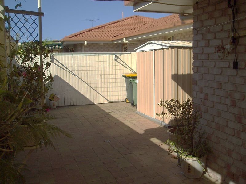 24/7 Coolgarra Avenue, Bongaree QLD 4507