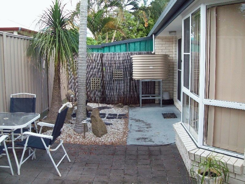 2/8 Dianthus Avenue, Banksia Beach QLD 4507