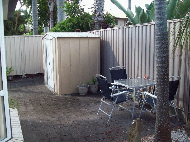 2/8 Dianthus Avenue, Banksia Beach QLD 4507
