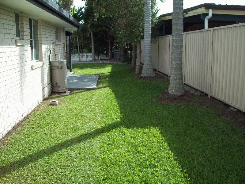 2/8 Dianthus Avenue, Banksia Beach QLD 4507