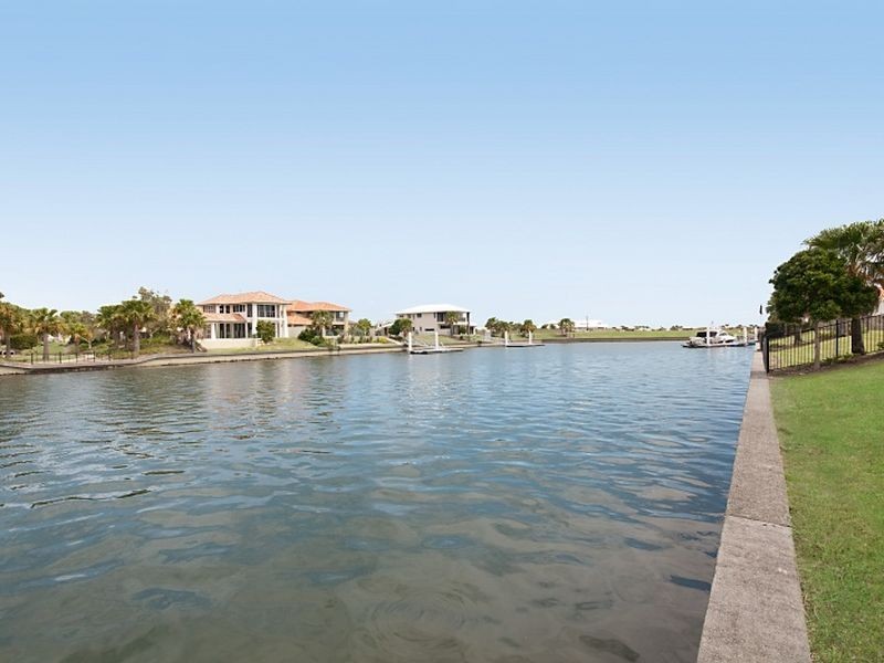 33 The Promontory, Banksia Beach QLD 4507