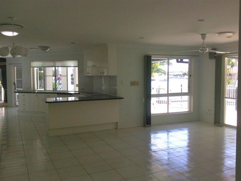 12 Carl Court, Banksia Beach QLD 4507