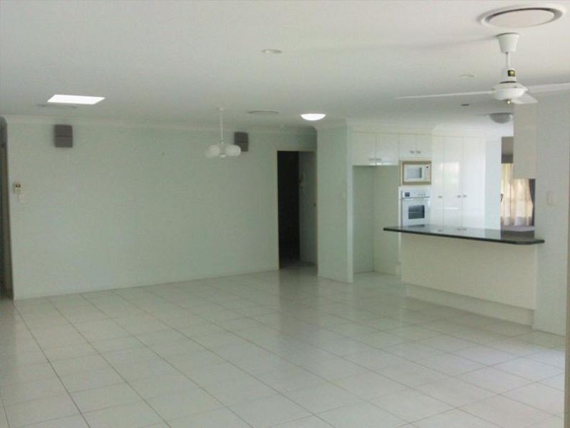 12 Carl Court, Banksia Beach QLD 4507