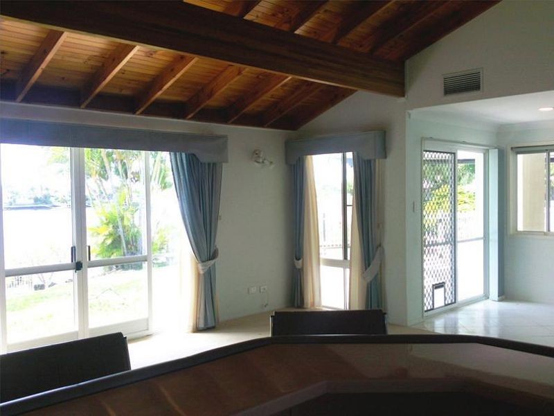 12 Carl Court, Banksia Beach QLD 4507