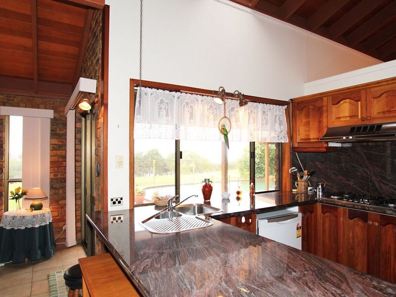 17 Clark Terrace, Sandstone Point QLD 4511