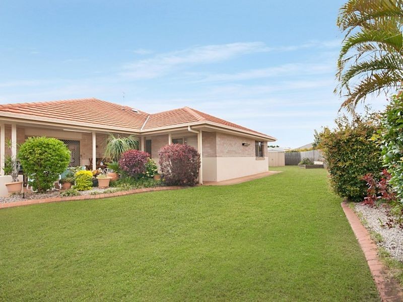 8 Seahorse Court, Banksia Beach QLD 4507