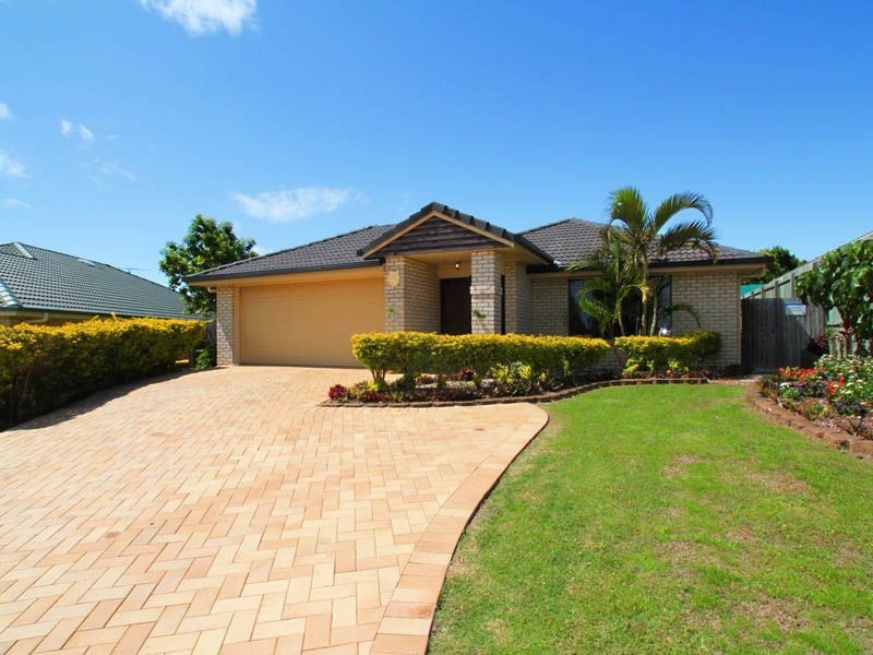 17 Scarborough Court, Sandstone Point QLD 4511