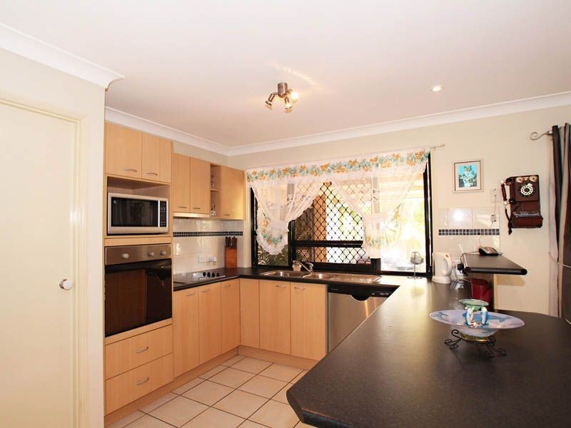 17 Scarborough Court, Sandstone Point QLD 4511