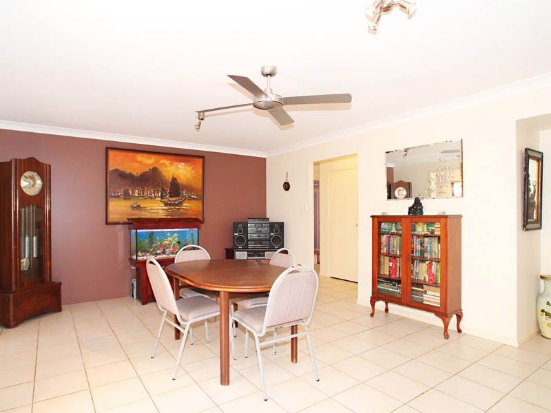 17 Scarborough Court, Sandstone Point QLD 4511