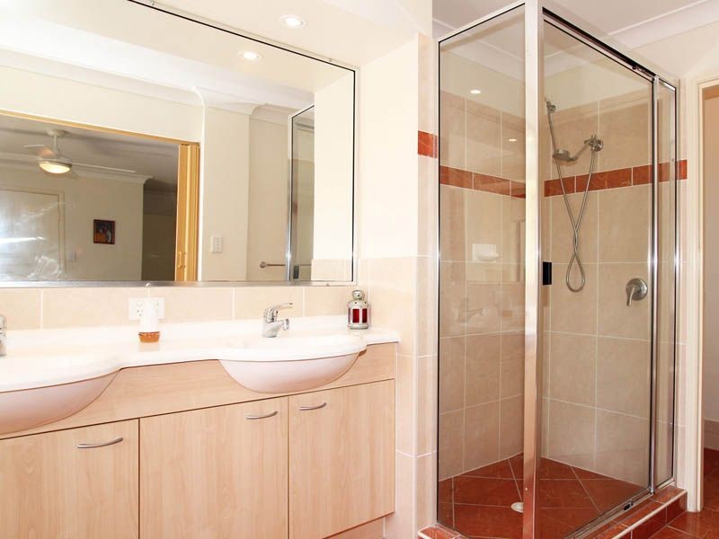 17 Scarborough Court, Sandstone Point QLD 4511