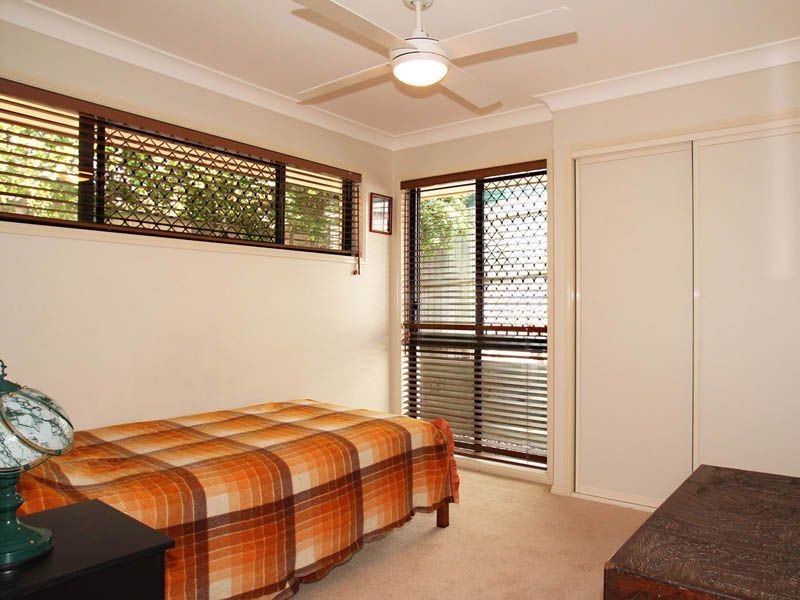 17 Scarborough Court, Sandstone Point QLD 4511