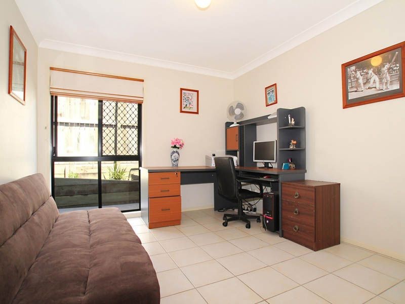 17 Scarborough Court, Sandstone Point QLD 4511