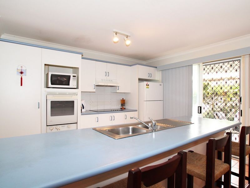 29 Gordon Crescent, Sandstone Point QLD 4511