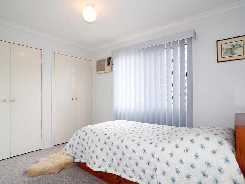 29 Gordon Crescent, Sandstone Point QLD 4511