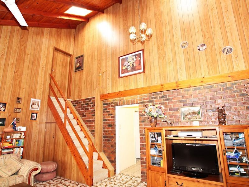 33 Gidya Avenue, Bongaree QLD 4507