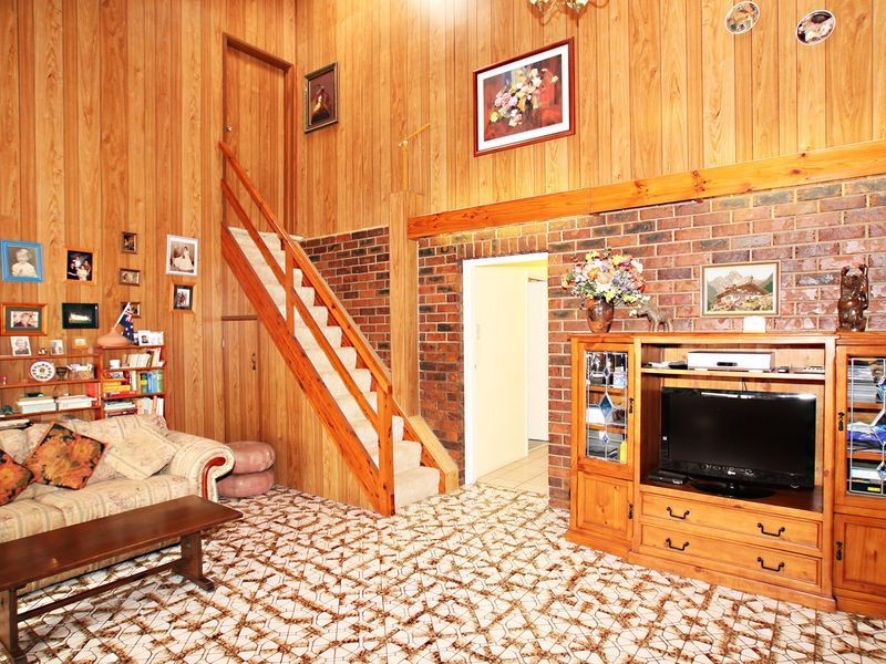 33 Gidya Avenue, Bongaree QLD 4507