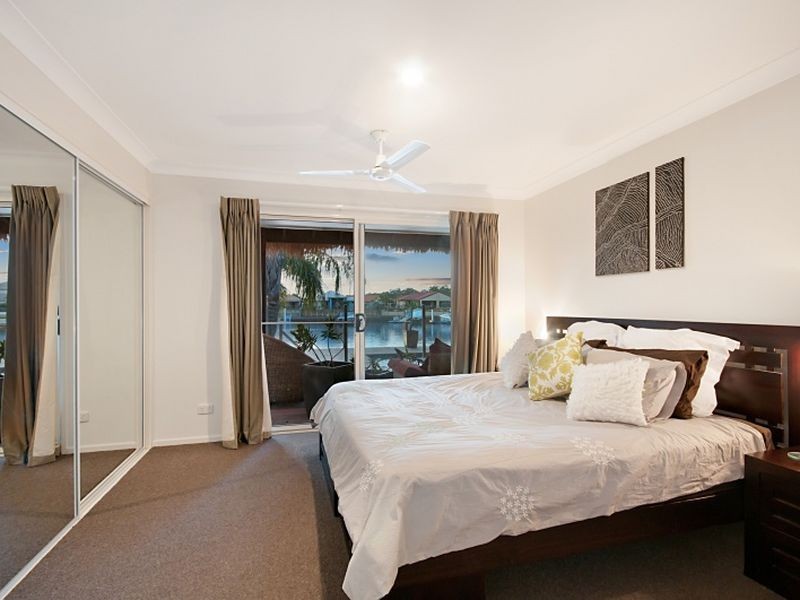 6 Trimaran Court, Banksia Beach QLD 4507