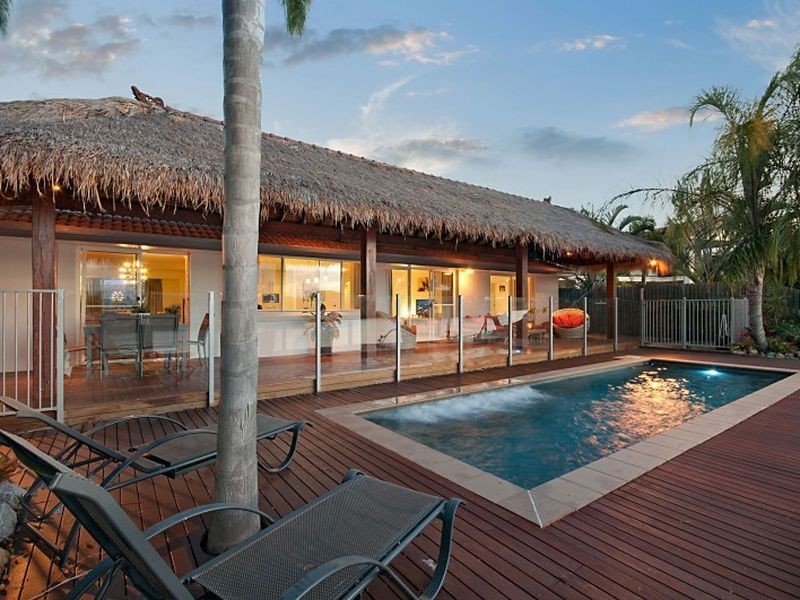 6 Trimaran Court, Banksia Beach QLD 4507