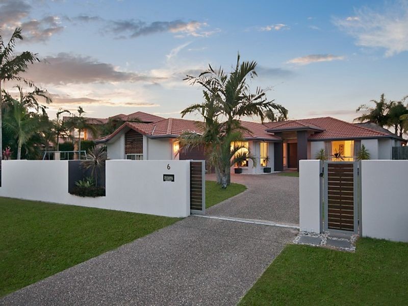 6 Trimaran Court, Banksia Beach QLD 4507